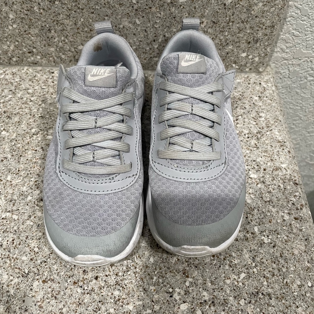 Nike Tanjun